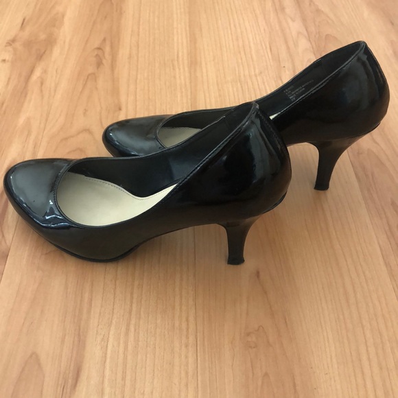 Black Steve Madden pumps - Picture 5 of 7